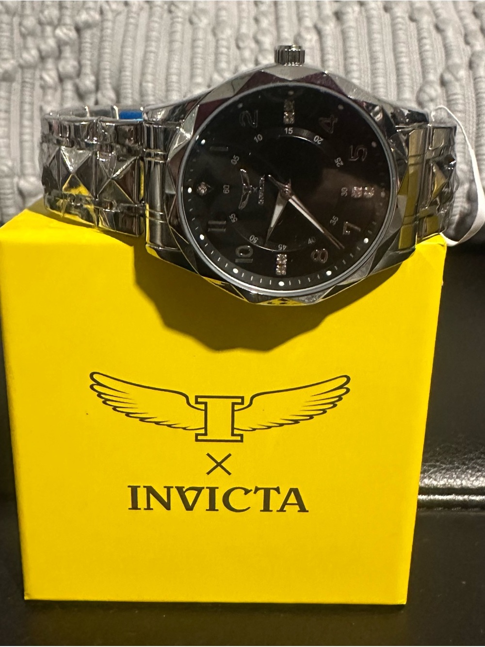 Invicta Specialty Model 69027 - Picture 4 of 7